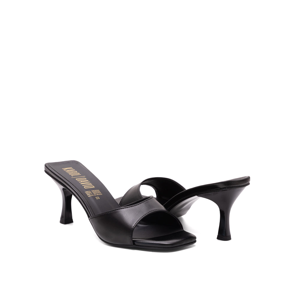 Zapatilla Tacón Bajo Negro 16-310