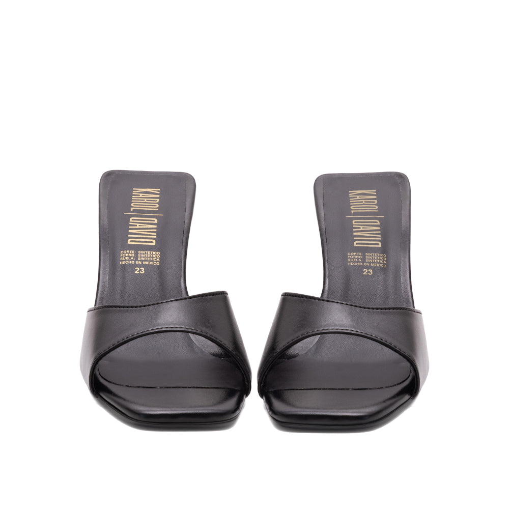 Zapatilla Tacón Bajo Negro 16-310