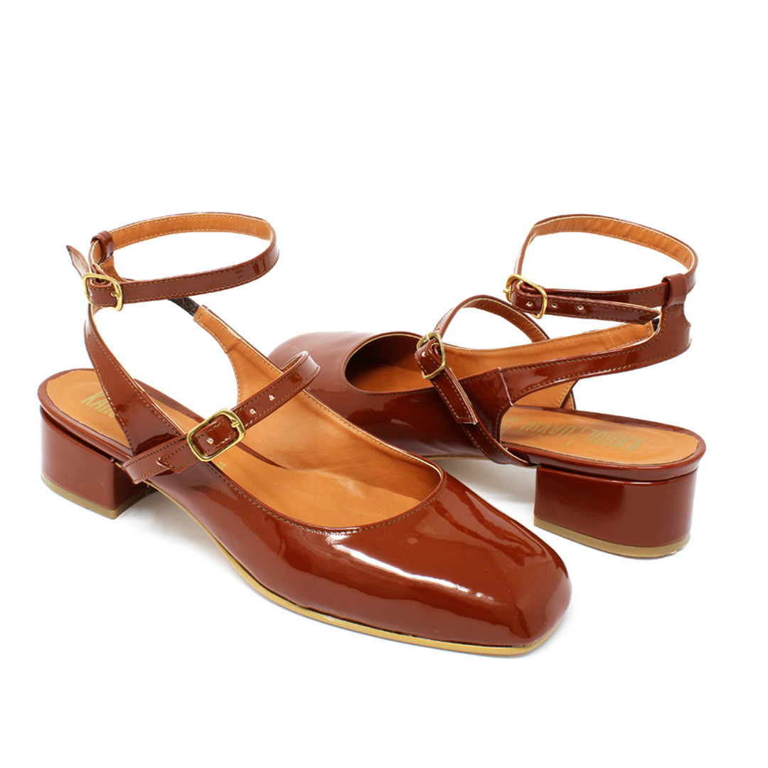 Zapatilla De Vestir Punta Cuadrada Doble Correa Charol Café 16-800