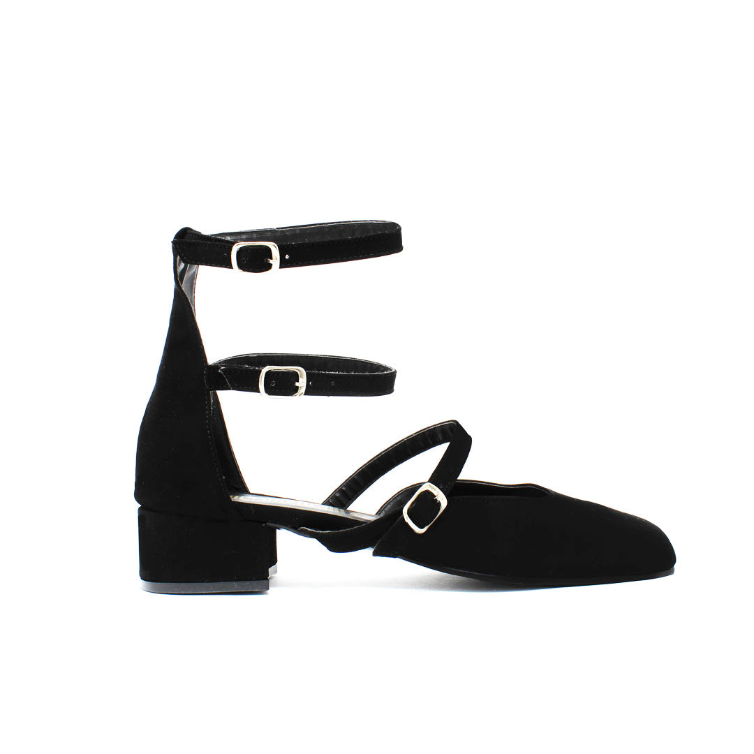 Zapatilla De Vestir Punta Cuadrada Triple Correa Negro 16-801