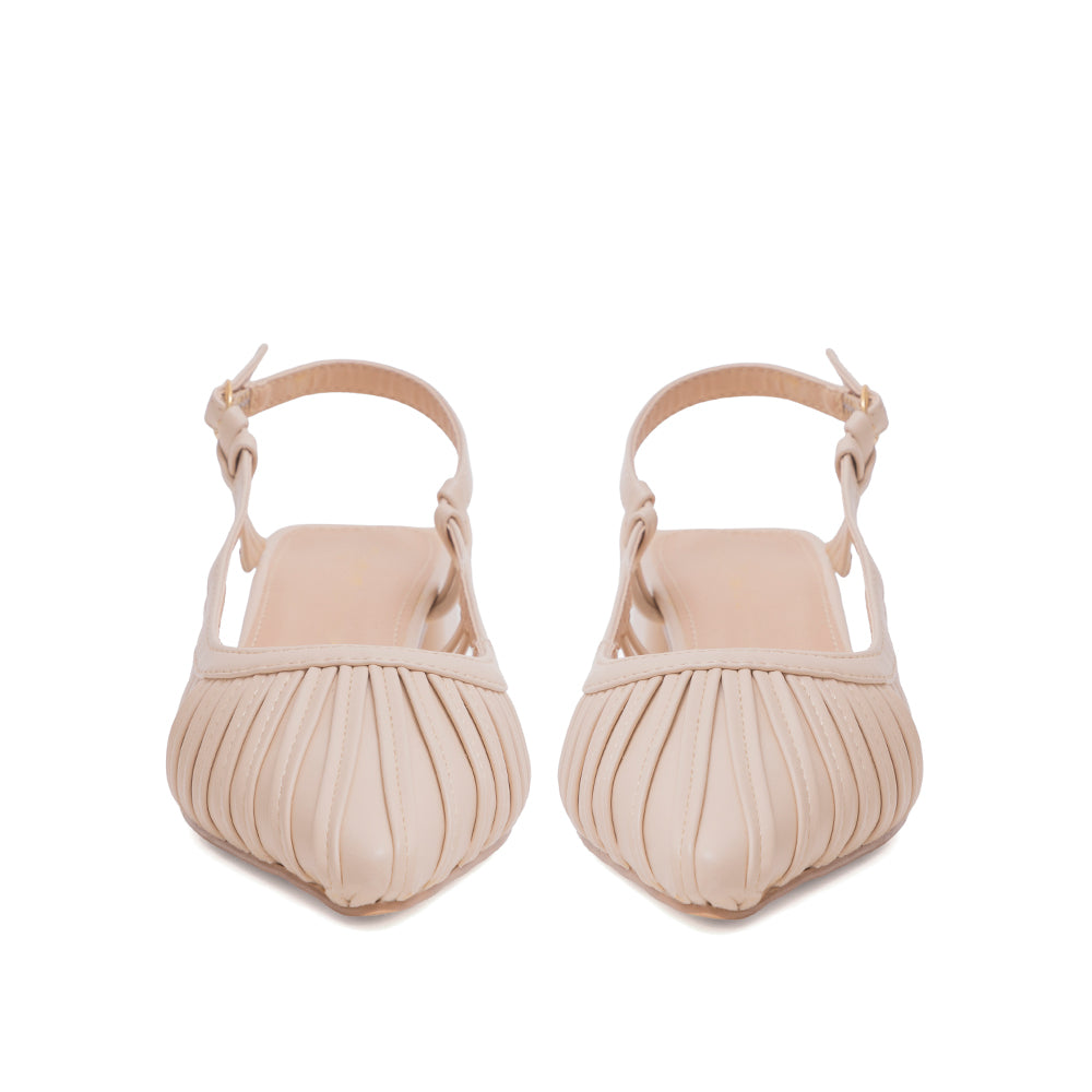 Zapatilla Mujer Beige Punta Fina Tacón Bajo 7-6921