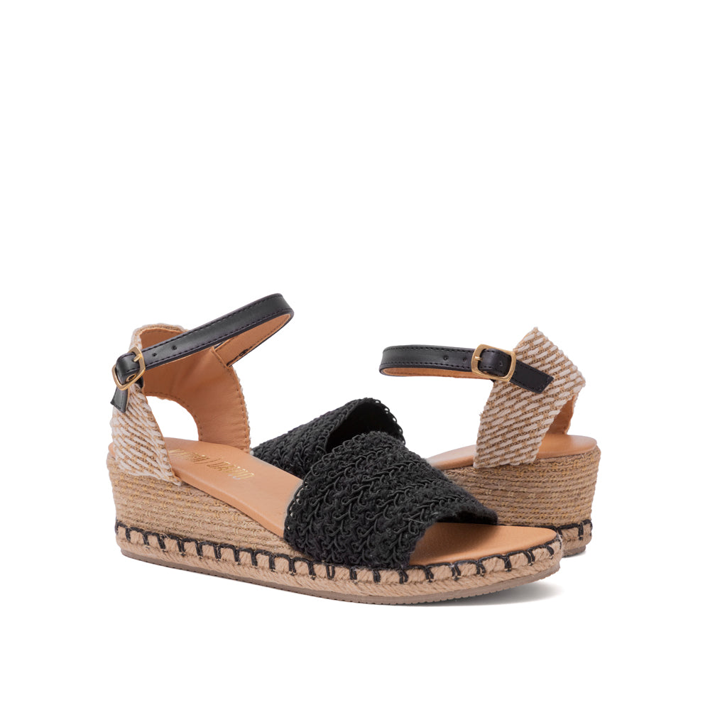 Alpargata Negra Plataforma Yute con Pulsera 5-288